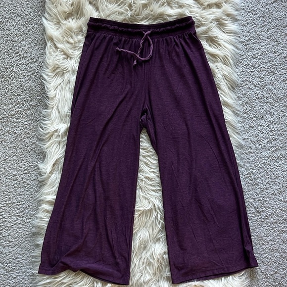 Beyond Yoga Featherweight Own The Night Sleep Pant - Picture 2 of 5